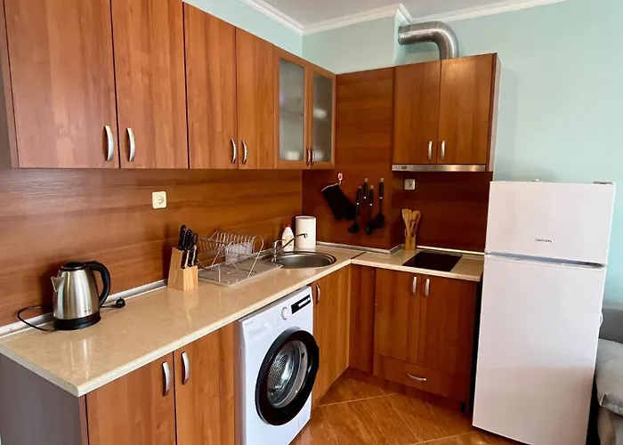 Апартамент Helios Near Sea